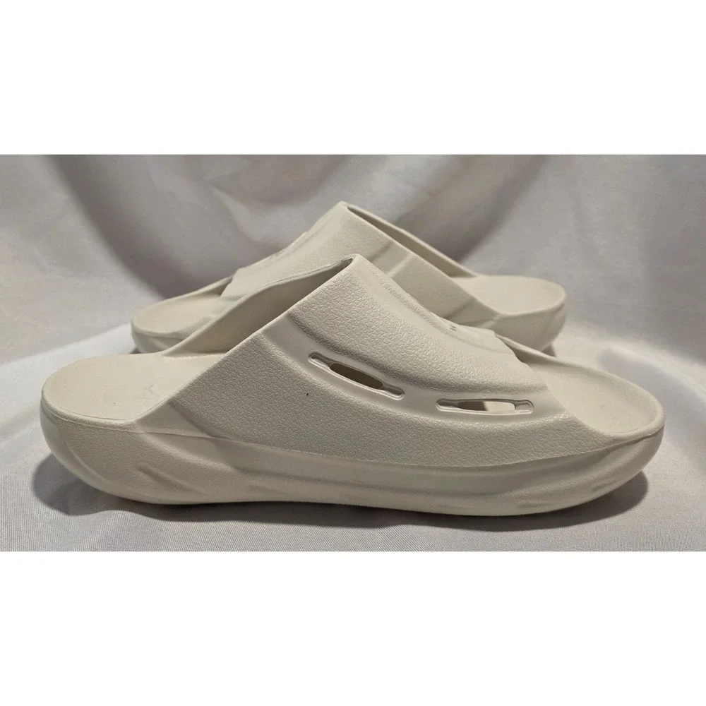Shaq Slidosis AQ95021MC Men's Ivory Colored Slides Sandals. New With Box Size 12